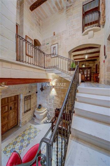 Image No.4-5 Bed Farmhouse for sale