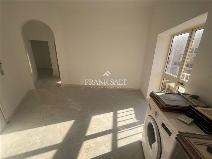 Image No.1-2 Bed Apartment for sale