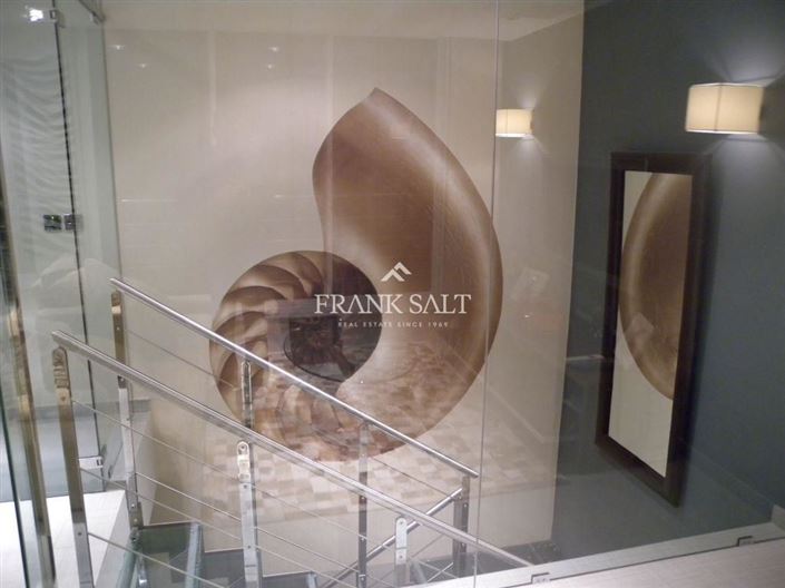 Image No.17-3 Bed Apartment for sale