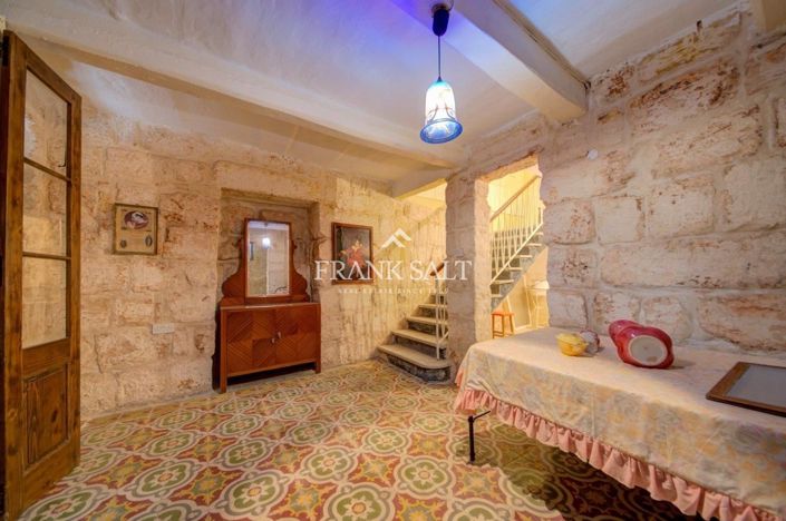 Image No.23-3 Bed Townhouse for sale