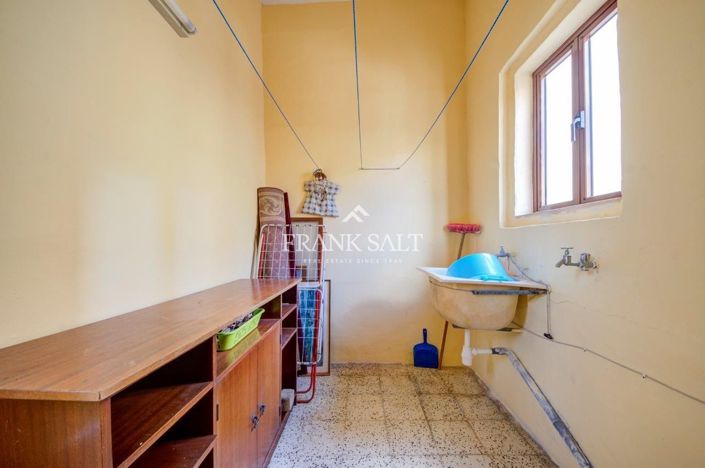 Image No.36-3 Bed Townhouse for sale