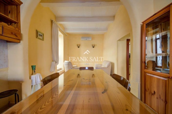 Image No.4-3 Bed Townhouse for sale