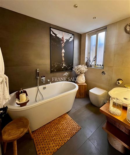 Image No.9-2 Bed Penthouse for sale