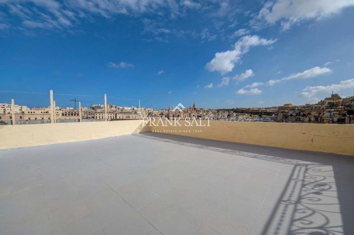 Image No.43-2 Bed Townhouse for sale