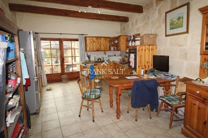 Image No.10-3 Bed Farmhouse for sale