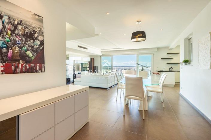 Image No.40-2 Bed Apartment for sale