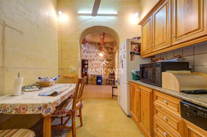 Image No.9-3 Bed Farmhouse for sale