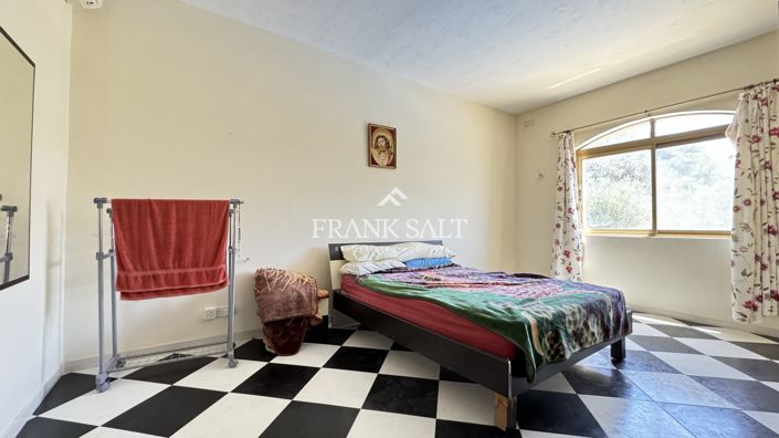 Image No.10-3 Bed Bungalow for sale