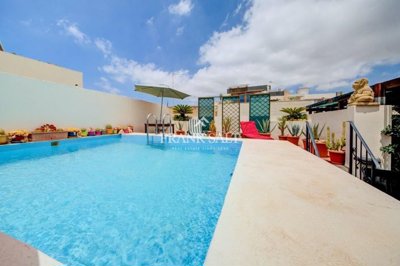 3 Bed Farmhouse for sale