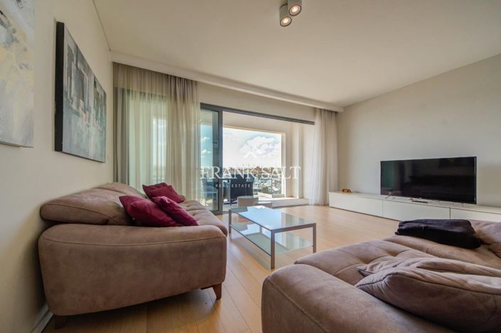 Image No.8-3 Bed Apartment for sale