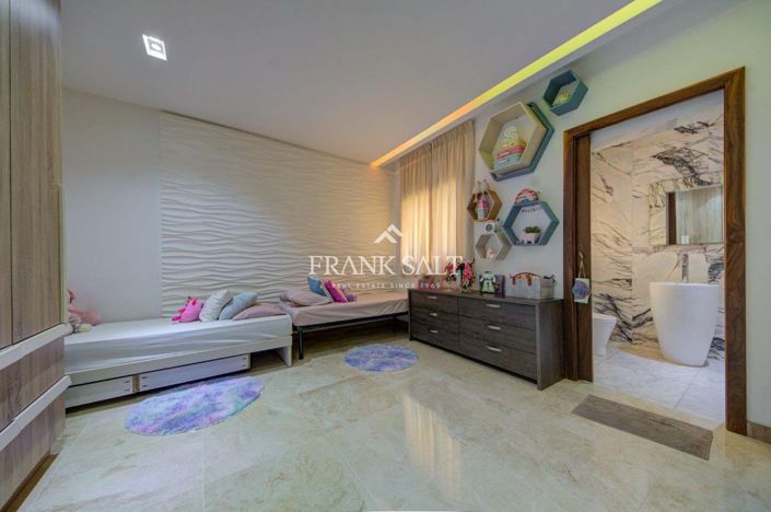 Image No.18-Appartement de 3 chambres à vendre à Zabbar