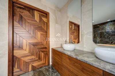 cc774f4a-b869-4bae-9cd7-2f6821f8c767