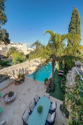 Image No.22-5 Bed Farmhouse for sale