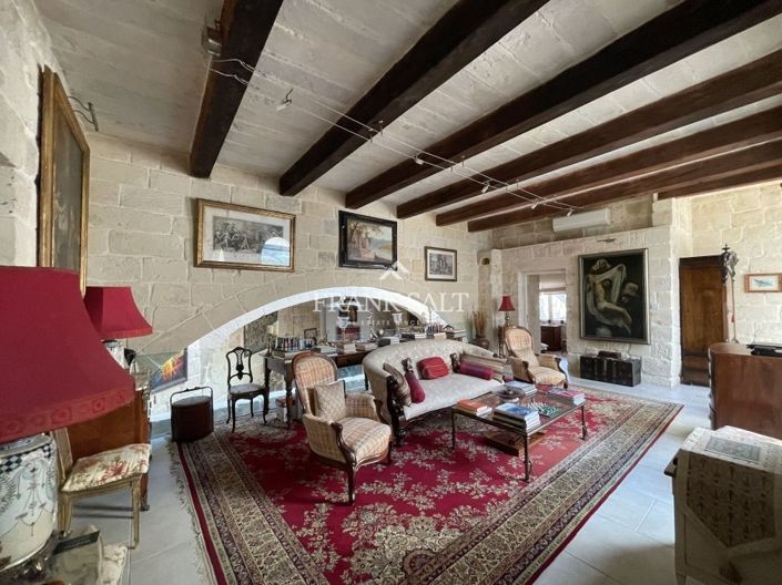 Image No.37-5 Bed Farmhouse for sale