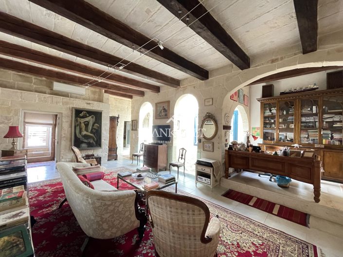 Image No.42-5 Bed Farmhouse for sale