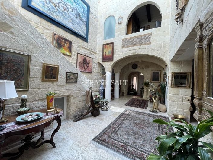 Image No.57-5 Bed Farmhouse for sale