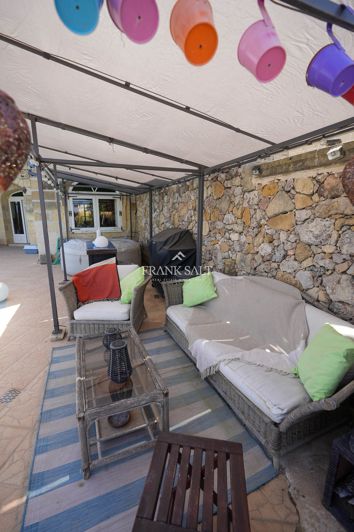 Image No.6-4 Bed Farmhouse for sale