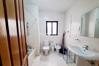 e3a1b7d4-80aa-42fa-a8d7-5d47f51d8eb8