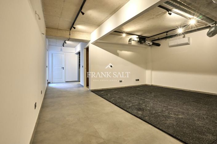 Image No.24-3 Bed Farmhouse for sale