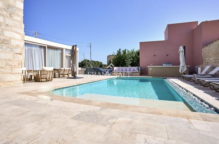 Image No.4-3 Bed Farmhouse for sale