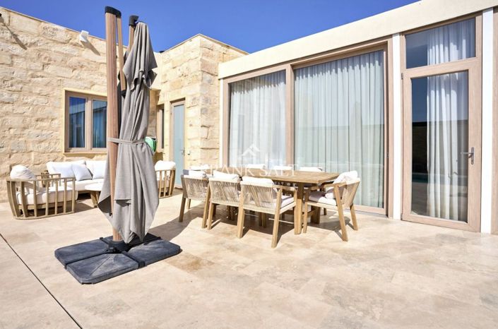 Image No.5-3 Bed Farmhouse for sale