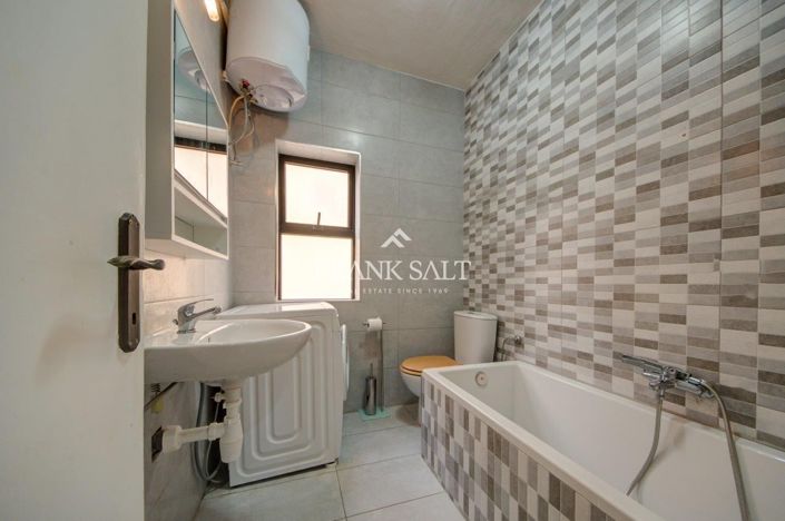 Image No.10-4 Bed Apartment for sale