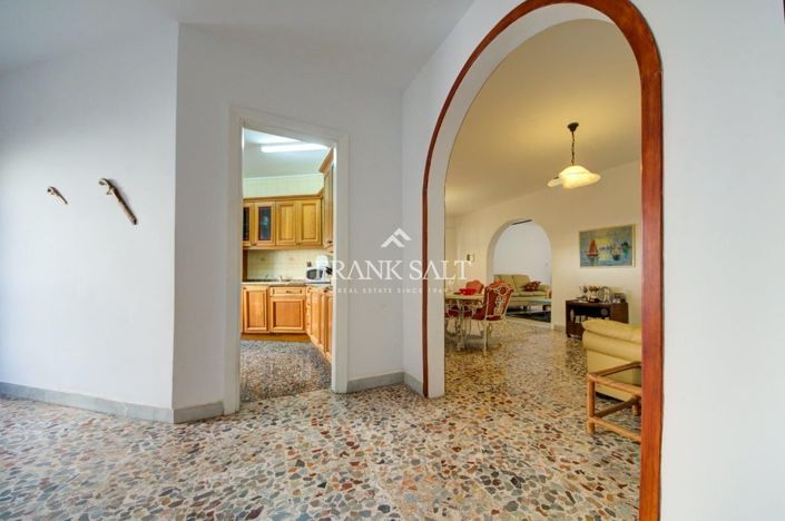 Image No.12-4 Bed Apartment for sale