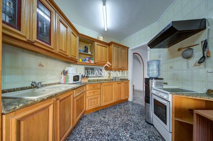 Image No.2-4 Bed Apartment for sale