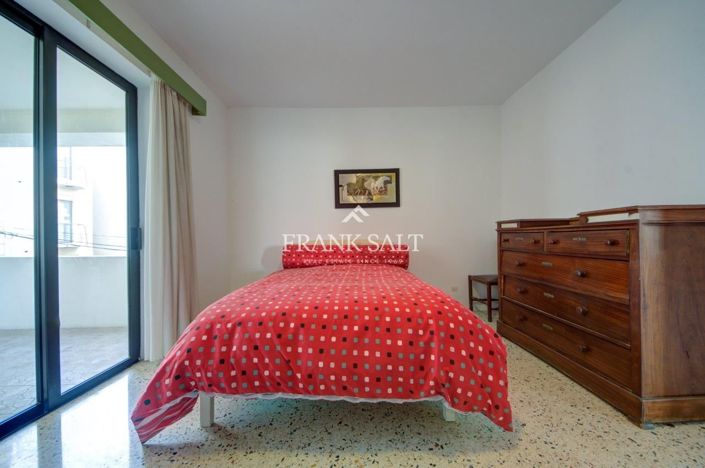 Image No.6-4 Bed Apartment for sale