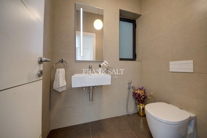 Image No.12-Penthouse de 3 chambres à vendre à Malta