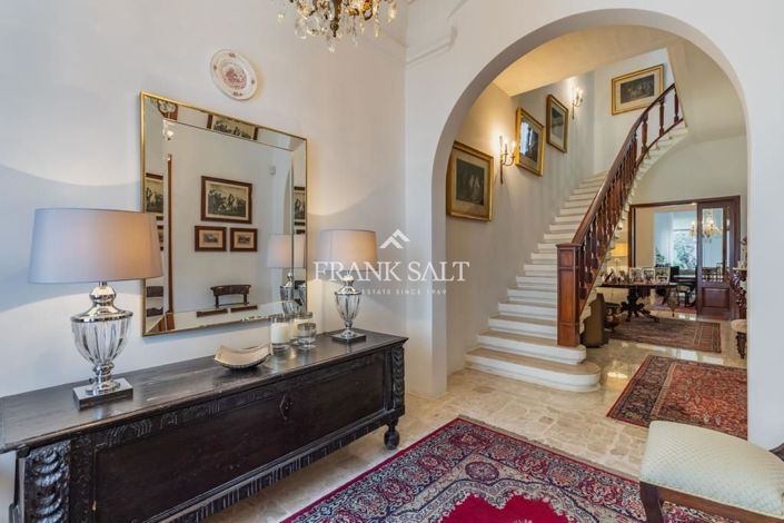 Image No.22-3 Bed Townhouse for sale