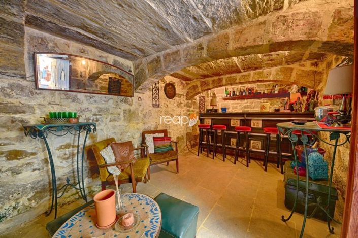 Image No.11-4 Bed Farmhouse for sale