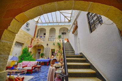 78468c06-73bc-418d-a7c2-7d3e058eb5ff