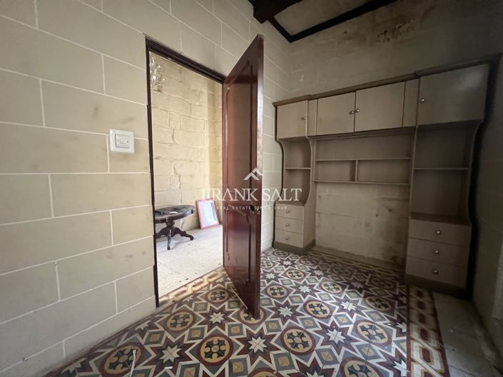 Image No.16-3 Bed Townhouse for sale