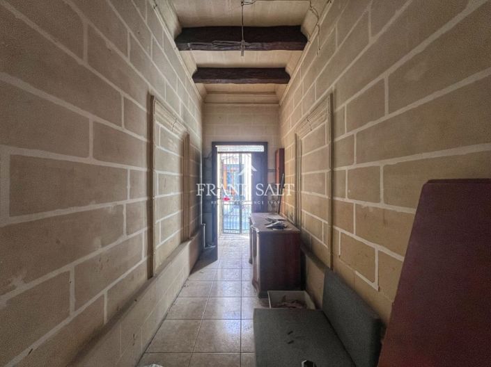 Image No.3-3 Bed Townhouse for sale