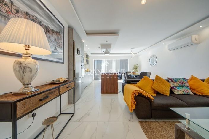 Image No.4-3 Bed Penthouse for sale