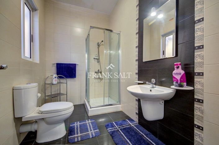 Image No.20-3 Bed Apartment for sale