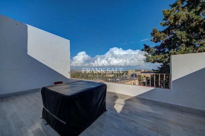 Image No.2-3 Bed Townhouse for sale