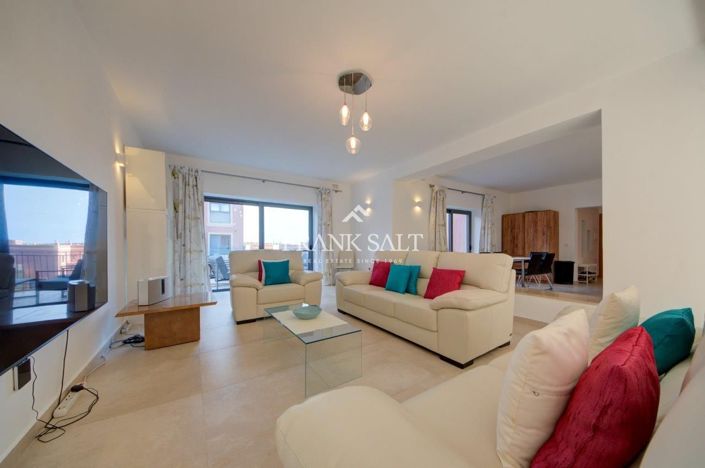 Image No.12-4 Bed Penthouse for sale