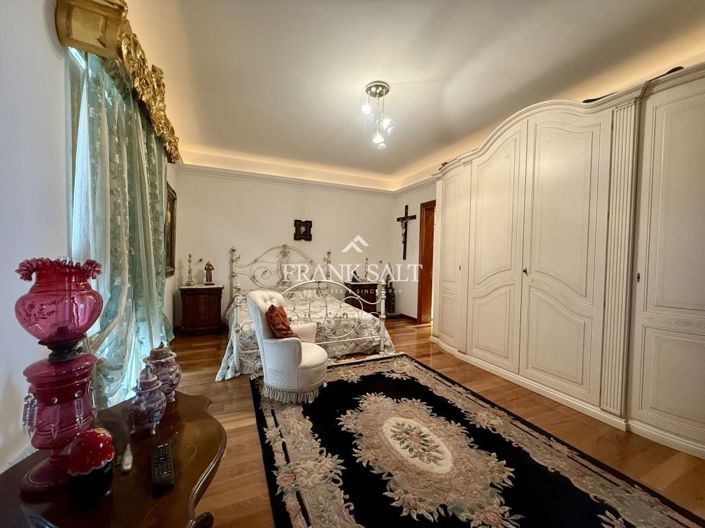 Image No.9-3 Bed Apartment for sale