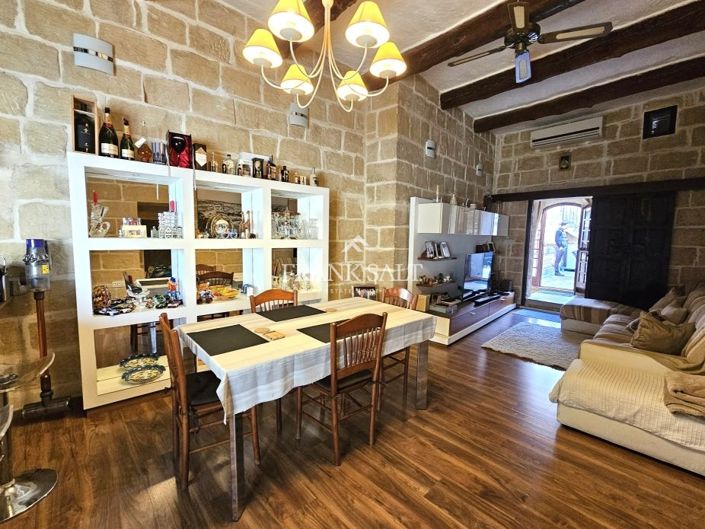 Image No.31-3 Bed Farmhouse for sale