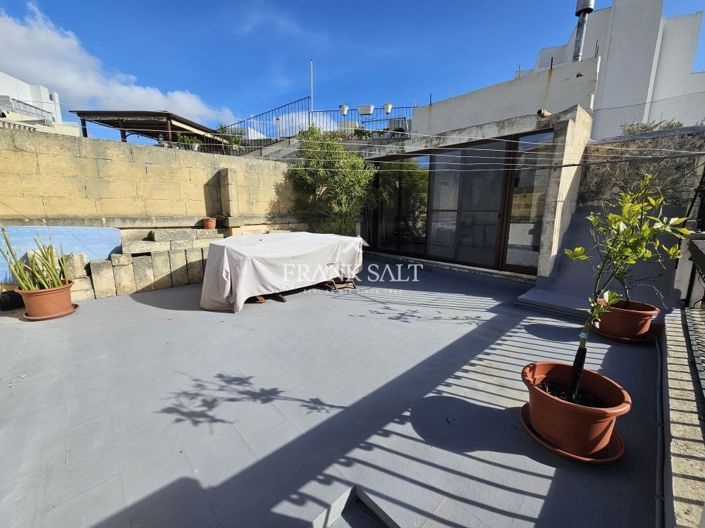 Image No.39-3 Bed Farmhouse for sale