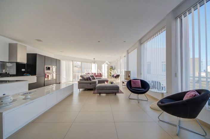 Image No.14-4 Bed Penthouse for sale