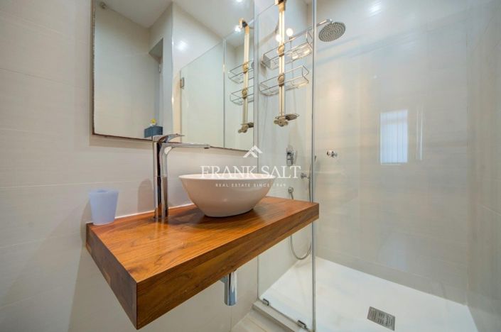 Image No.39-4 Bed Penthouse for sale