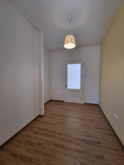 Image No.10-3 Bed Townhouse for sale