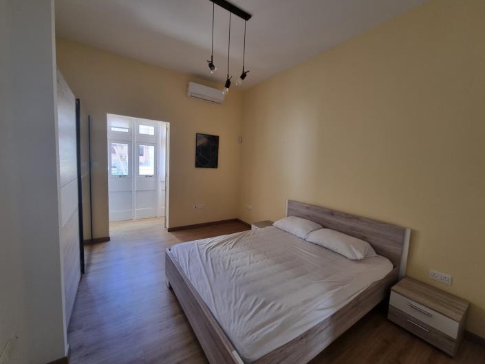 Image No.12-3 Bed Townhouse for sale