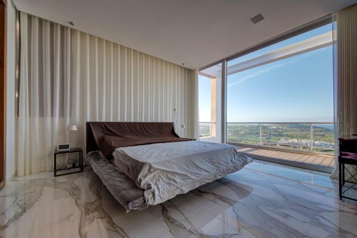 Image No.5-5 Bed Villa for sale