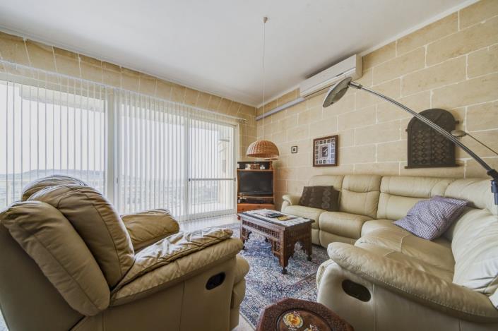 Image No.10-3 Bed Apartment for sale