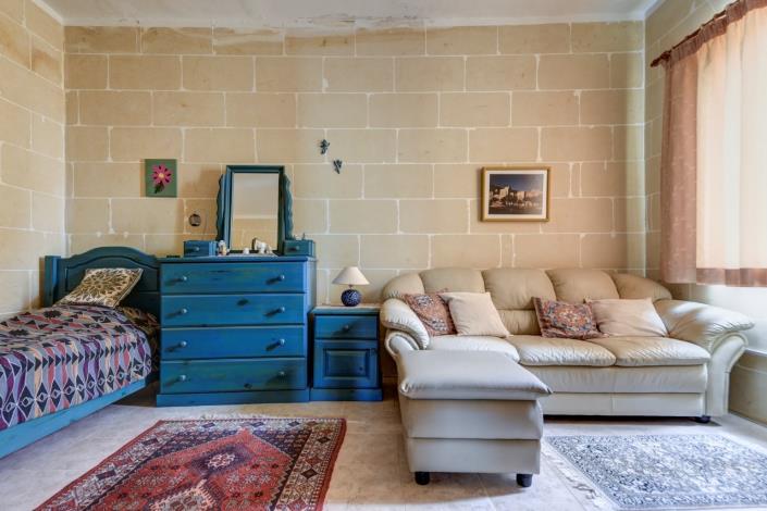 Image No.20-3 Bed Apartment for sale