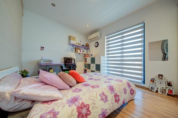 Image No.10-3 Bed Apartment for sale